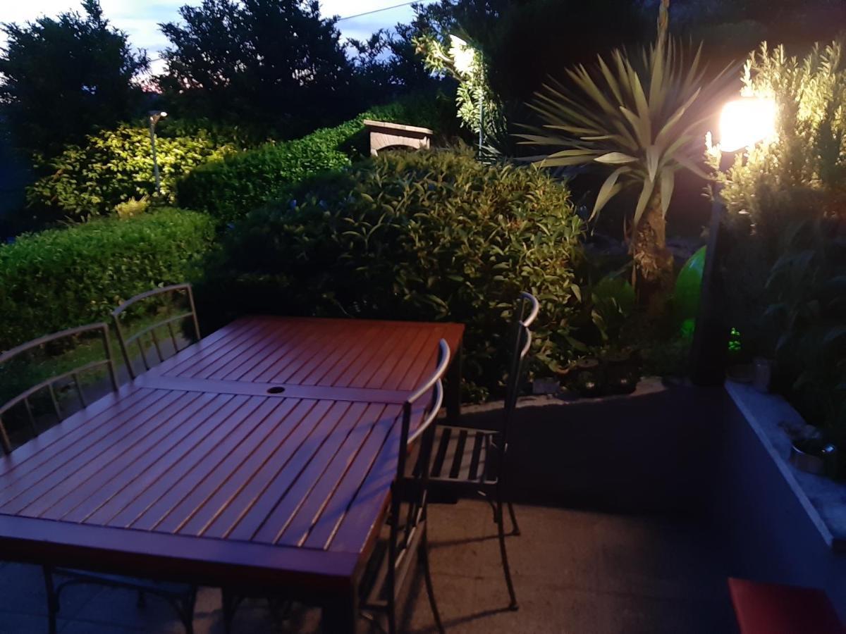 בוג'ה Apartment Tina Istra מראה חיצוני תמונה